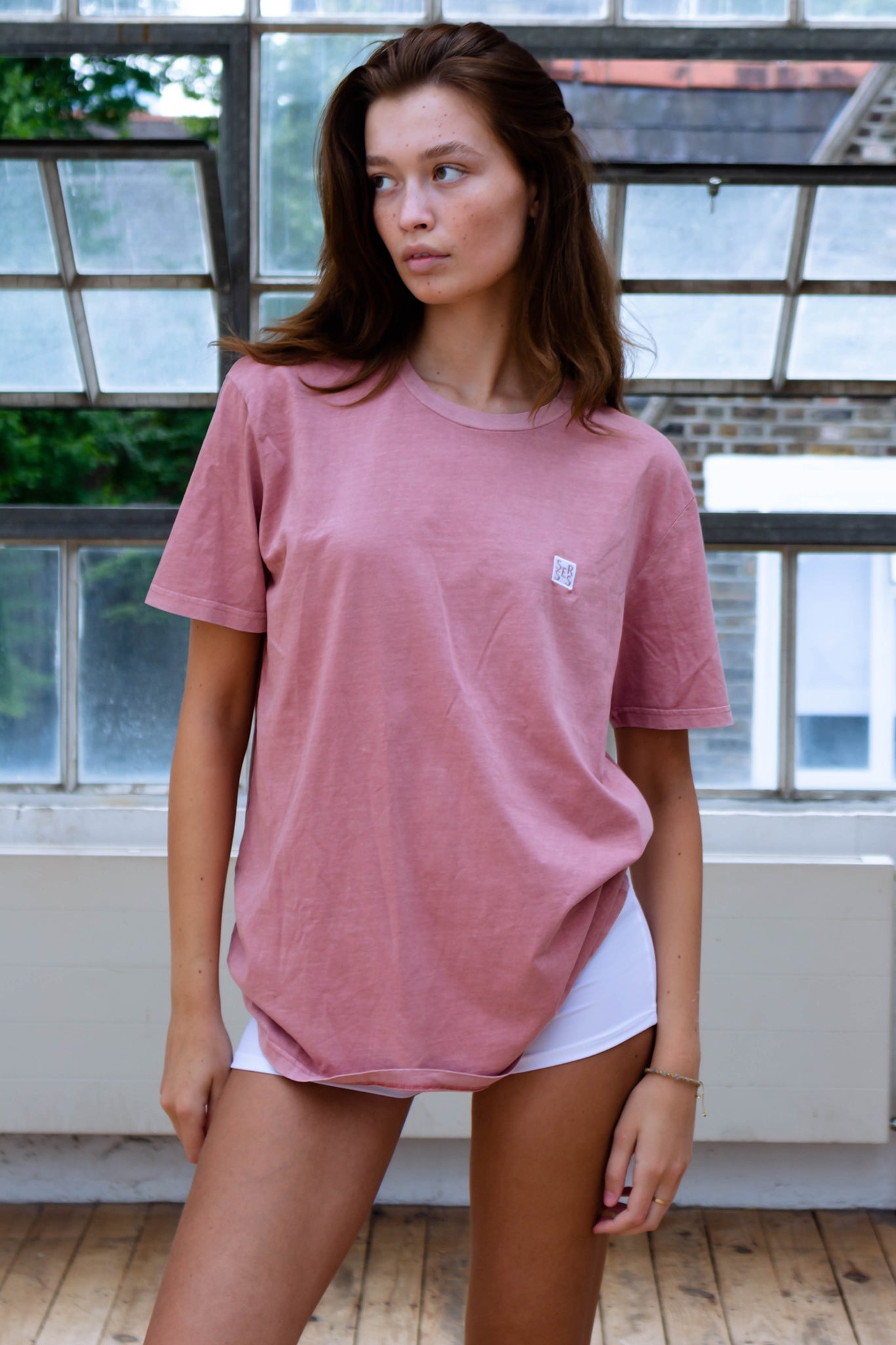 Monogram Organic T-shirt in Vintage Pink